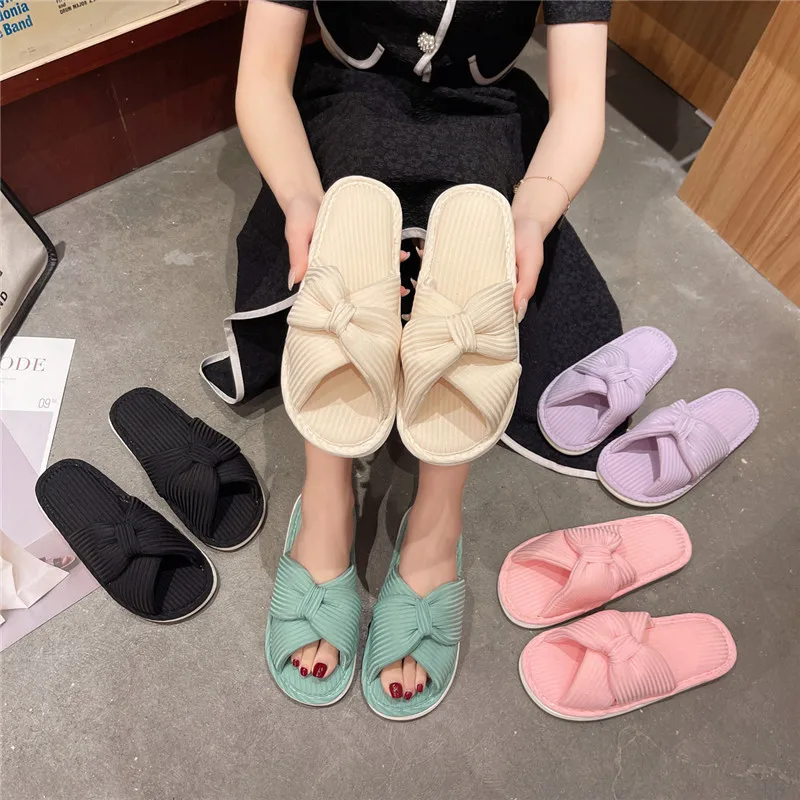 COOTELILI Woman Slippers Women Winter Shoes For Women New Fashion Warm Colorful 2cm Heel Slippers Women Summer Shoes 36-41
COOTELILI Woman Slippers Women Winter Shoes For Women New Fashion Warm Colorful 2cm Heel Slippers Women Summer Shoes 36-41