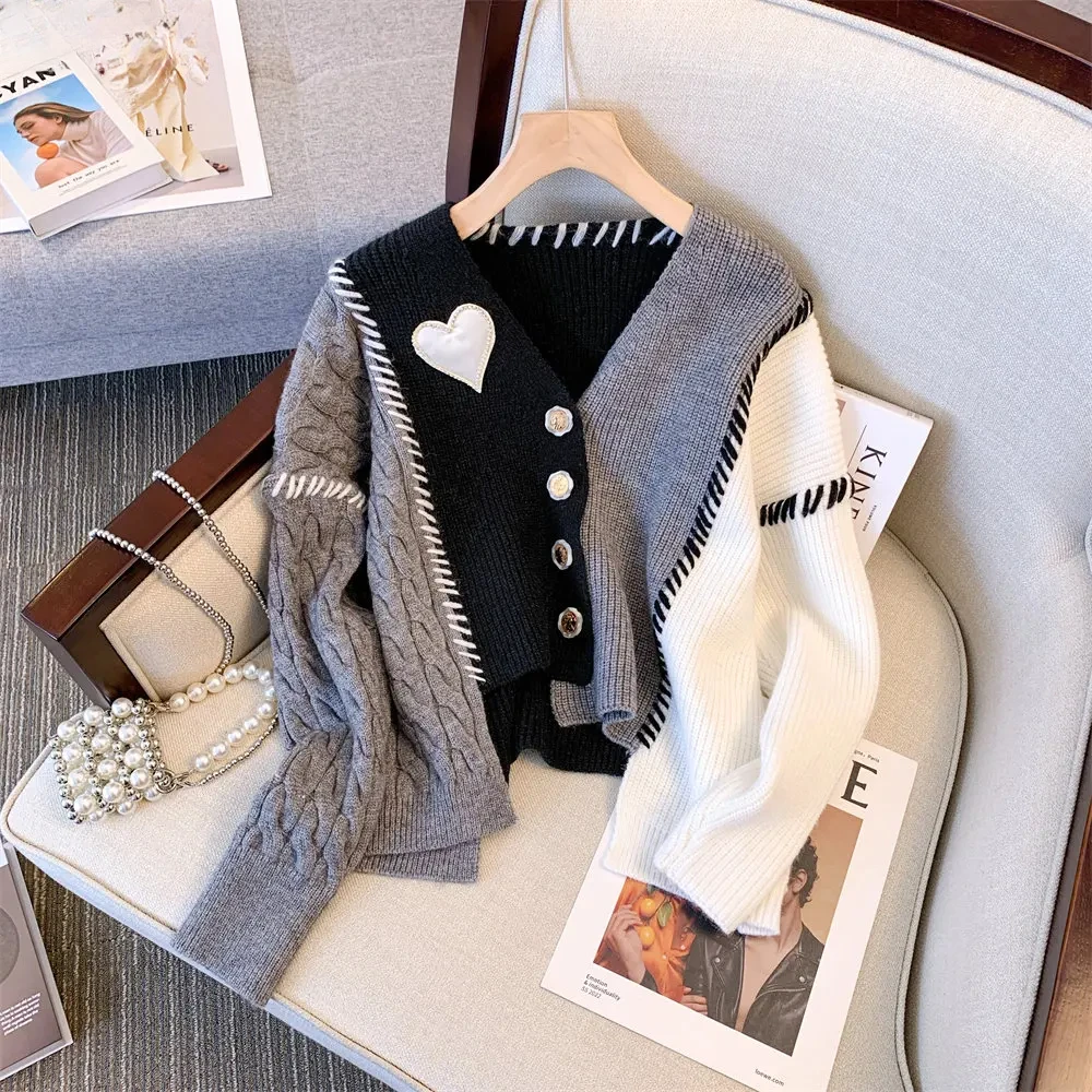 Irregular Love Stitching Knitted Cropped Cardigan Women's Sweaters New Fashion Loose Long Sleeve Sweater Jacket Coat E7536
Irregular Love Stitching Knitted Cropped Cardigan Women's Sweaters New Fashion Loose Long Sleeve Sweater Jacket Coat E7536