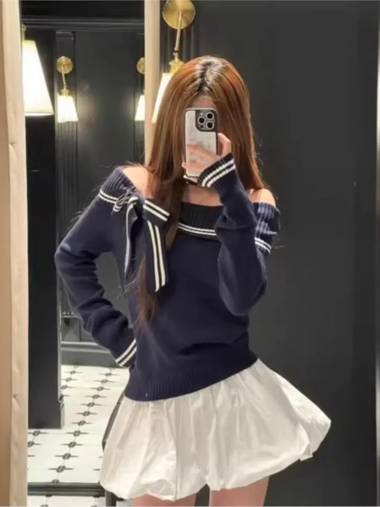 Navy Slash Neck Knitted Tops Women Spring Preppy Style Chic Bow Off-shoulder Sweater Vintage Casual Sweet Sweaters Y2K
Navy Slash Neck Knitted Tops Women Spring Preppy Style Chic Bow Off-shoulder Sweater Vintage Casual Sweet Sweaters Y2K