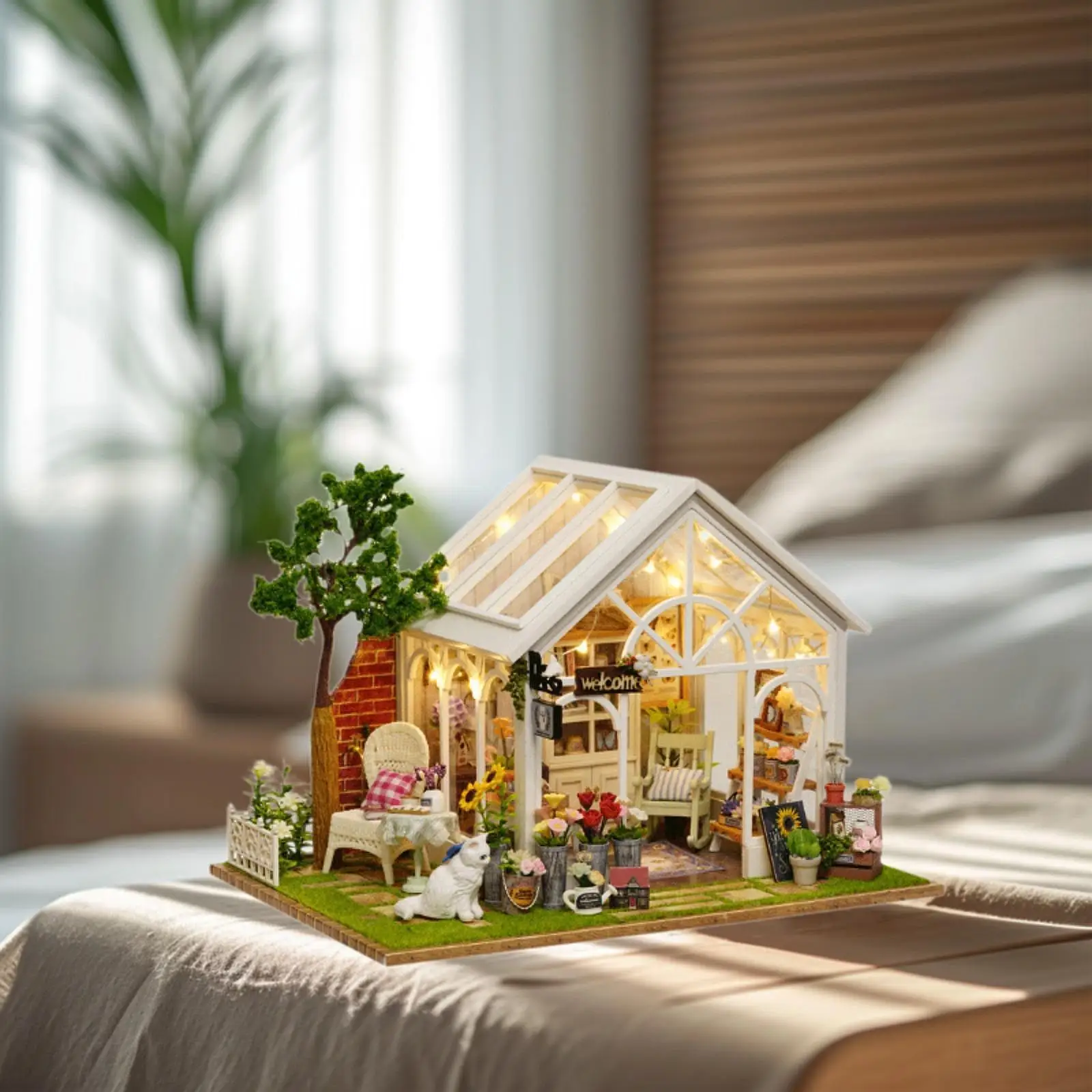 DIY Dollhouse Kit Ornament Dustproof Tiny Building Kits Home Decor Villa Dollhouse with Lights Mini House Model for Adults Gift
DIY Dollhouse Kit Ornament Dustproof Tiny Building Kits Home Decor Villa Dollhouse with Lights Mini House Model for Adults Gift