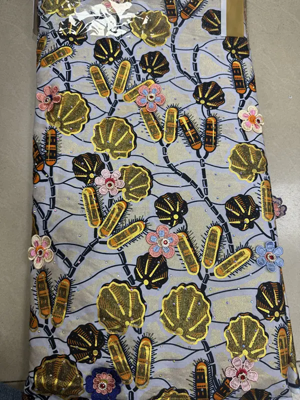 Cord Voile Lace Wax Cotton Lace Material for Clothing Home Decor African Heavy Wax Lace Fabric with 3D Flowers Embroidery
Cord Voile Lace Wax Cotton Lace Material for Clothing Home Decor African Heavy Wax Lace Fabric with 3D Flowers Embroidery