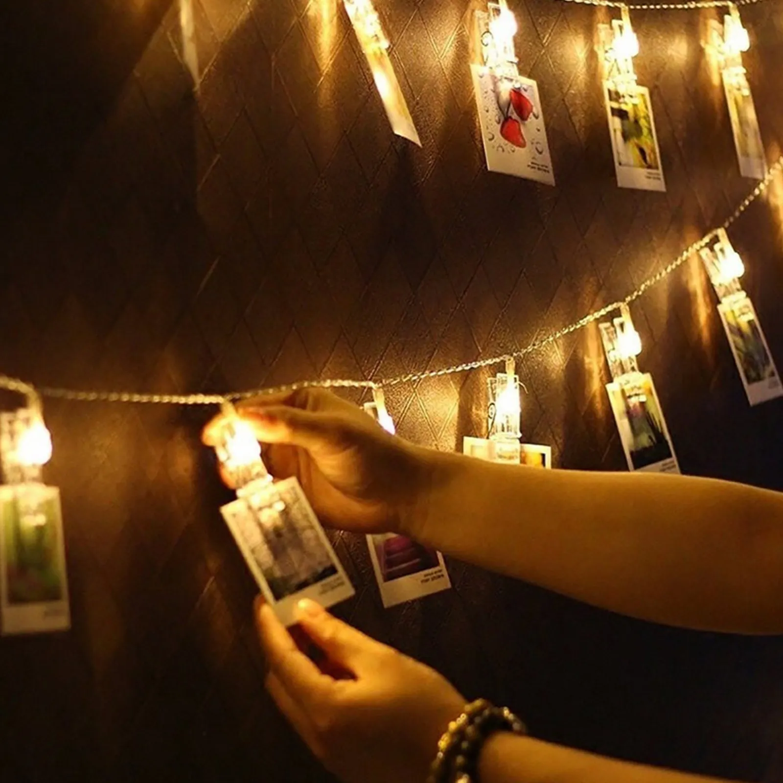 1Pcs Photo Clip String Light LED Fairy Lights Romantic Home Office Decoration Picture Holder Light Wedding Party Festival
1Pcs Photo Clip String Light LED Fairy Lights Romantic Home Office Decoration Picture Holder Light Wedding Party Festival