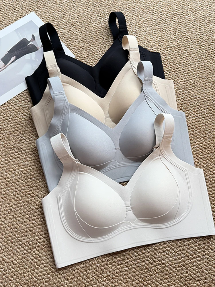 Full Cup Bra Invisible Thin Large Size Anti-Sagging Underwear for Flattering Small Chest Effectively Gathered And Free of Straps
Full Cup Bra Invisible Thin Large Size Anti-Sagging Underwear for Flattering Small Chest Effectively Gathered And Free of Straps