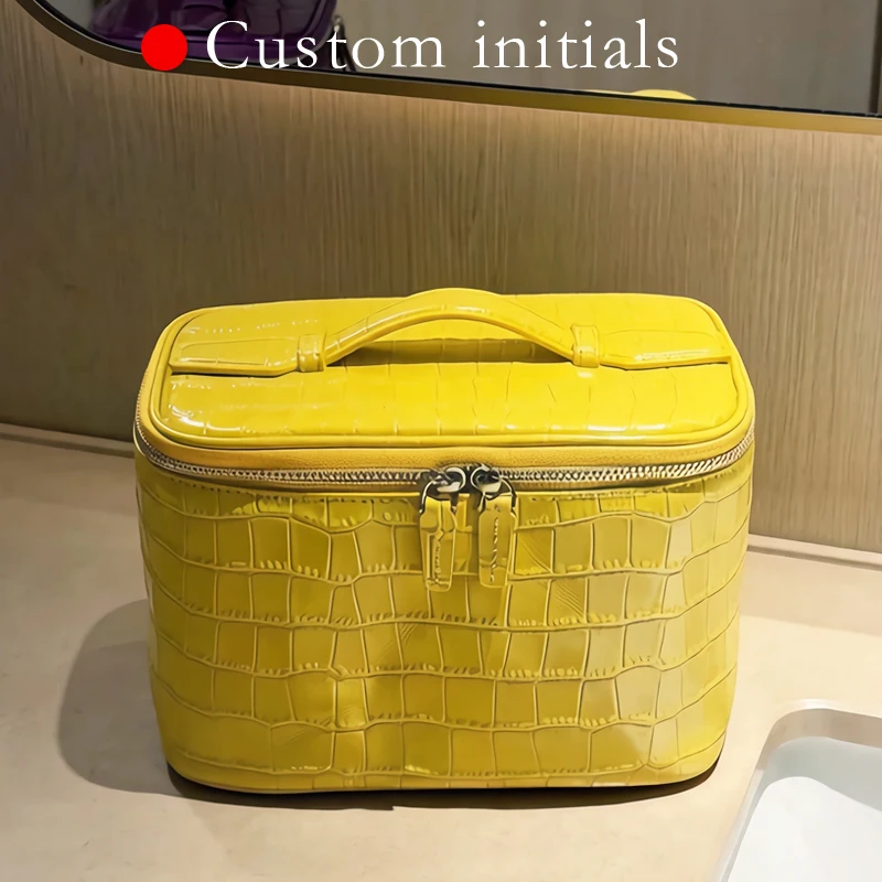 Custom Initials Leather Travel Makeup Bags For Women Luxury Designer Handbag Purse 2026 New In Cowhide With Mirror Box Organizer
Custom Initials Leather Travel Makeup Bags For Women Luxury Designer Handbag Purse 2026 New In Cowhide With Mirror Box Organizer