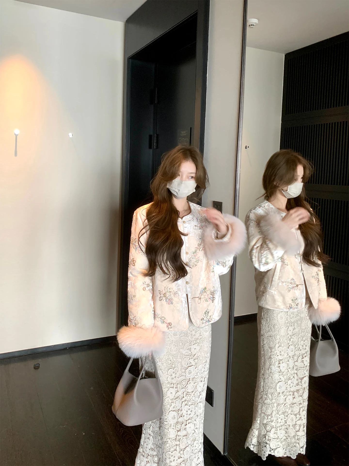 New Winter Thickened Long Sleeve down Jacket National Style Fur Sleeve Chinese New Style Snow Branch Duck down Coat for Women
New Winter Thickened Long Sleeve down Jacket National Style Fur Sleeve Chinese New Style Snow Branch Duck down Coat for Women
