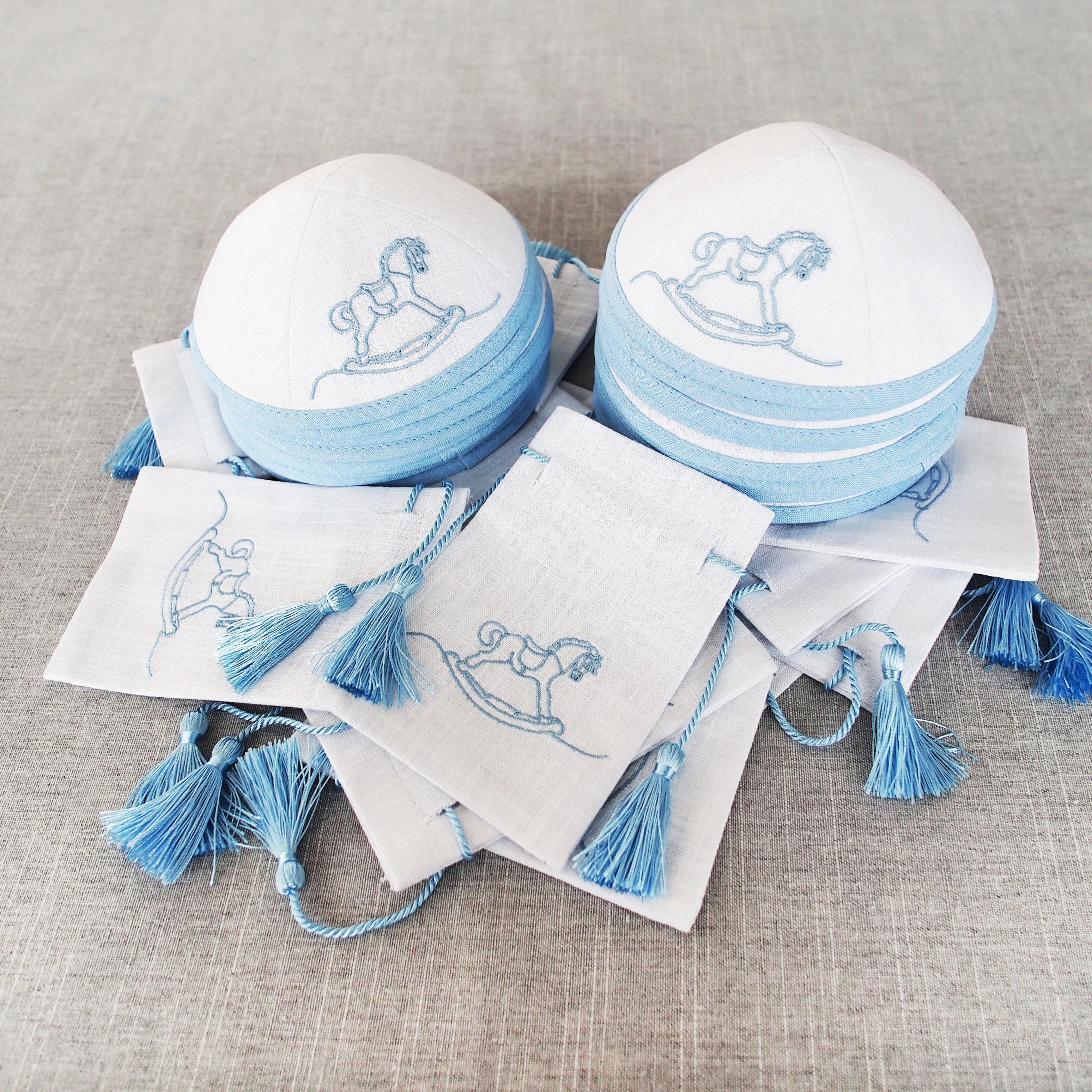 Classic White Linen Kippah, Customizable Jewish Skullcap, Eco-Friendly & Stylish
Classic White Linen Kippah, Customizable Jewish Skullcap, Eco-Friendly & Stylish