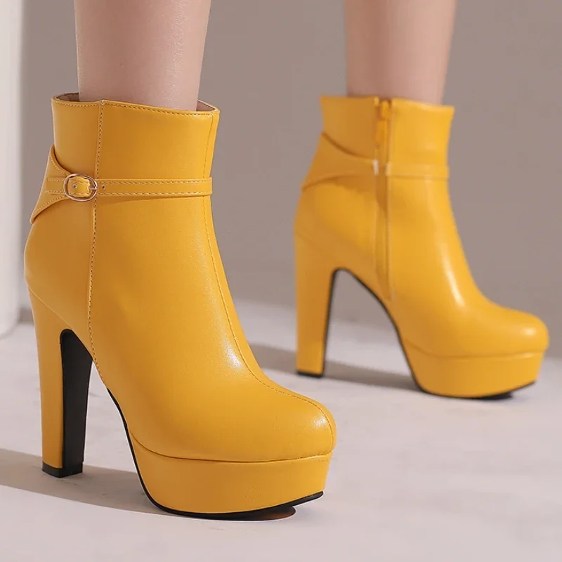 Женские ботильоны большого размера 50, зимне-осенняя обувь, коллекция 2025, желтые, красные, белые короткие ботинки на платформе, обувь на высоком каблуке, женская обувь
Женские ботильоны большого размера 50, зимне-осенняя обувь, коллекция 2025, желтые, красные, белые короткие ботинки на платформе, обувь на высоком каблуке, женская обувь