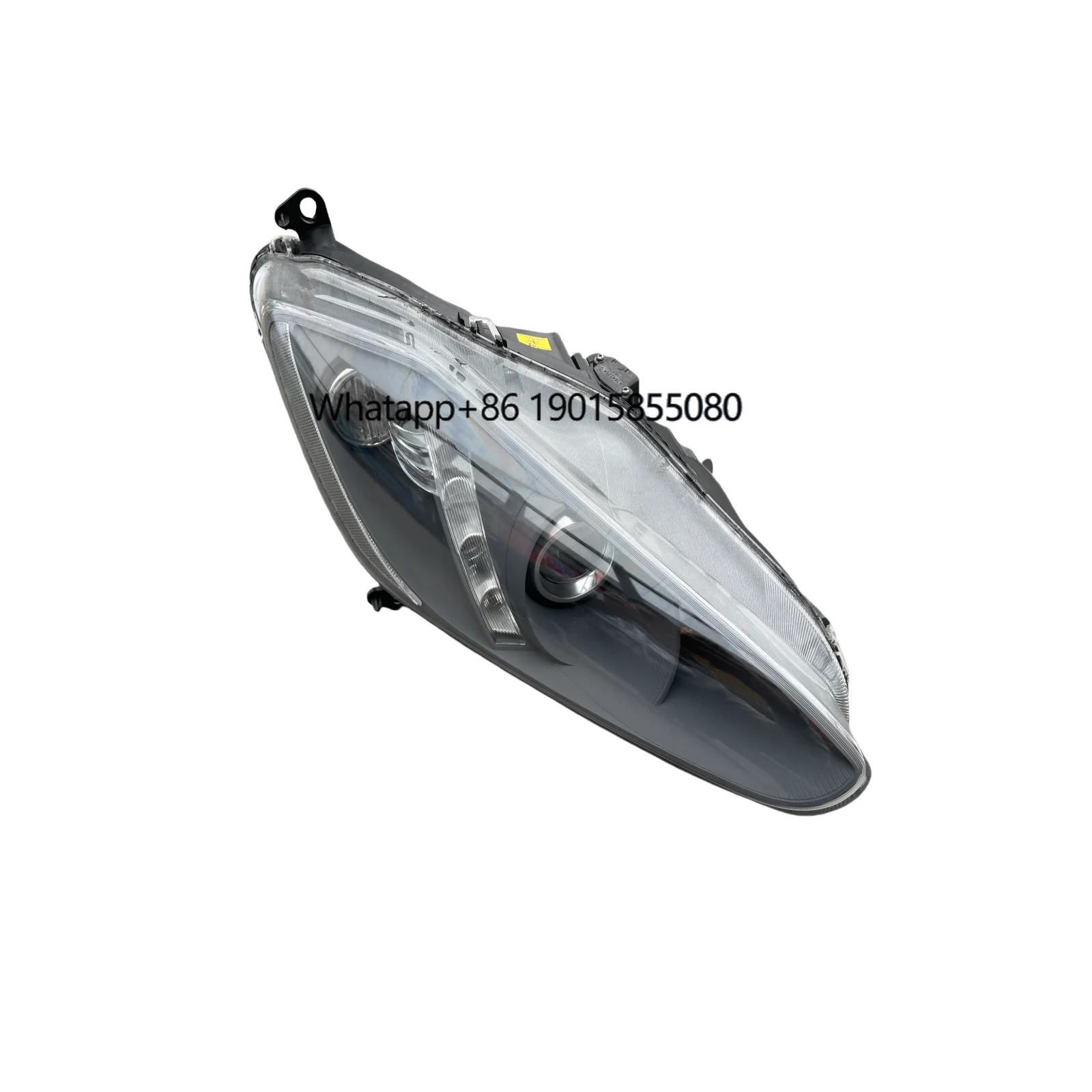 The Classic High-quality GranTurismo MC M145 Front LED Hernia Headlights Are Assisted by Integrated Turn Signals for Maserati
The Classic High-quality GranTurismo MC M145 Front LED Hernia Headlights Are Assisted by Integrated Turn Signals for Maserati