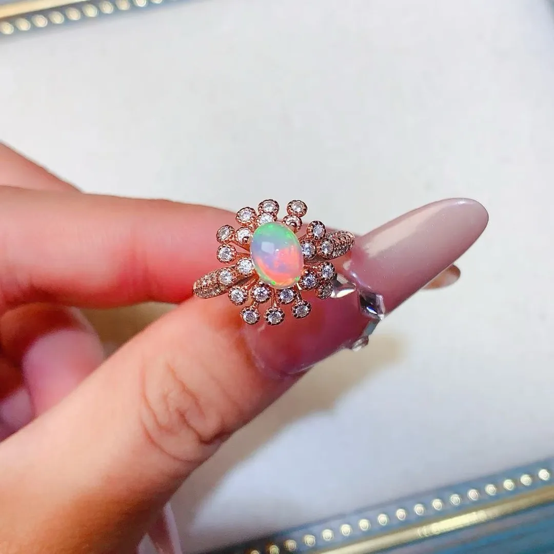 Shining Brightly Elegant S925 Silver Opal Ring Natural Luxury Design Premium Jewelry Gift for Holidays Exquisite Chic
Shining Brightly Elegant S925 Silver Opal Ring Natural Luxury Design Premium Jewelry Gift for Holidays Exquisite Chic