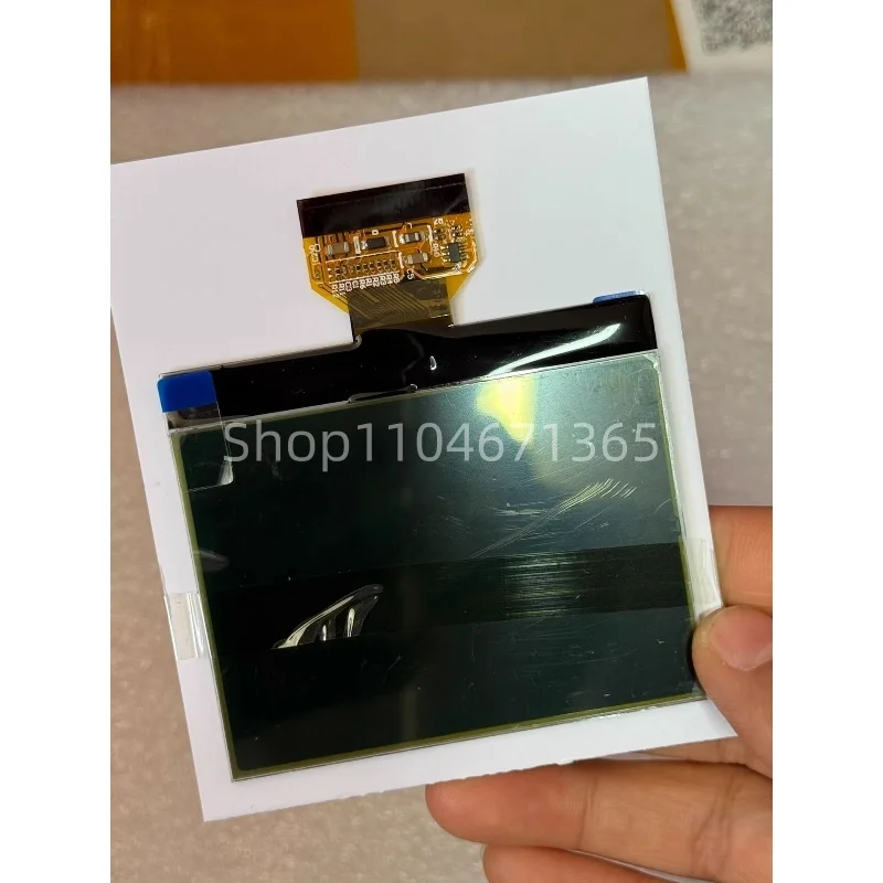 ЖК-экран для приборной панели автомобиля B6 B7 2001-2009 гг.
ЖК-экран для приборной панели автомобиля B6 B7 2001-2009 гг.