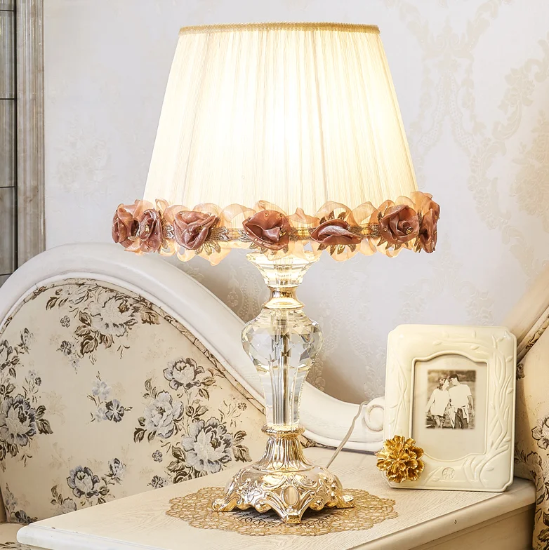 Fancy Classic Handmade European Gilt Decoration Crystal Reading Table Lamp With Floral Lampshade BF05-89817
Fancy Classic Handmade European Gilt Decoration Crystal Reading Table Lamp With Floral Lampshade BF05-89817