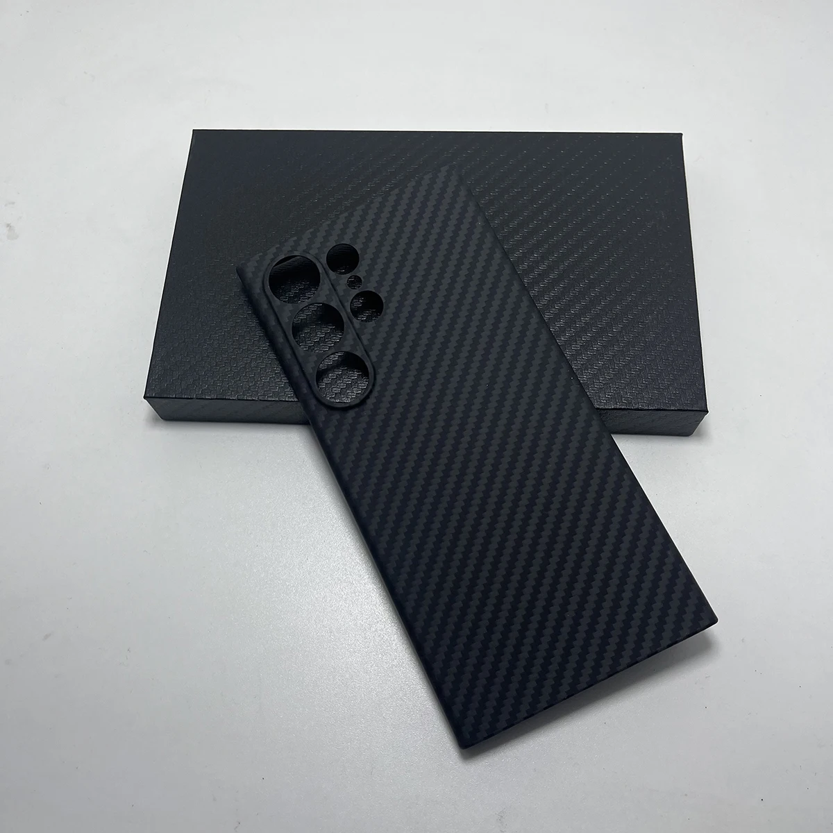 Чехол из настоящего углеродного волокна для Samsung Galaxy S25 Ultra, тонкий, легкий, с тонкими отверстиями, арамидный чехол для телефона Galaxy S25 Ultra Carbon
Чехол из настоящего углеродного волокна для Samsung Galaxy S25 Ultra, тонкий, легкий, с тонкими отверстиями, арамидный чехол для телефона Galaxy S25 Ultra Carbon