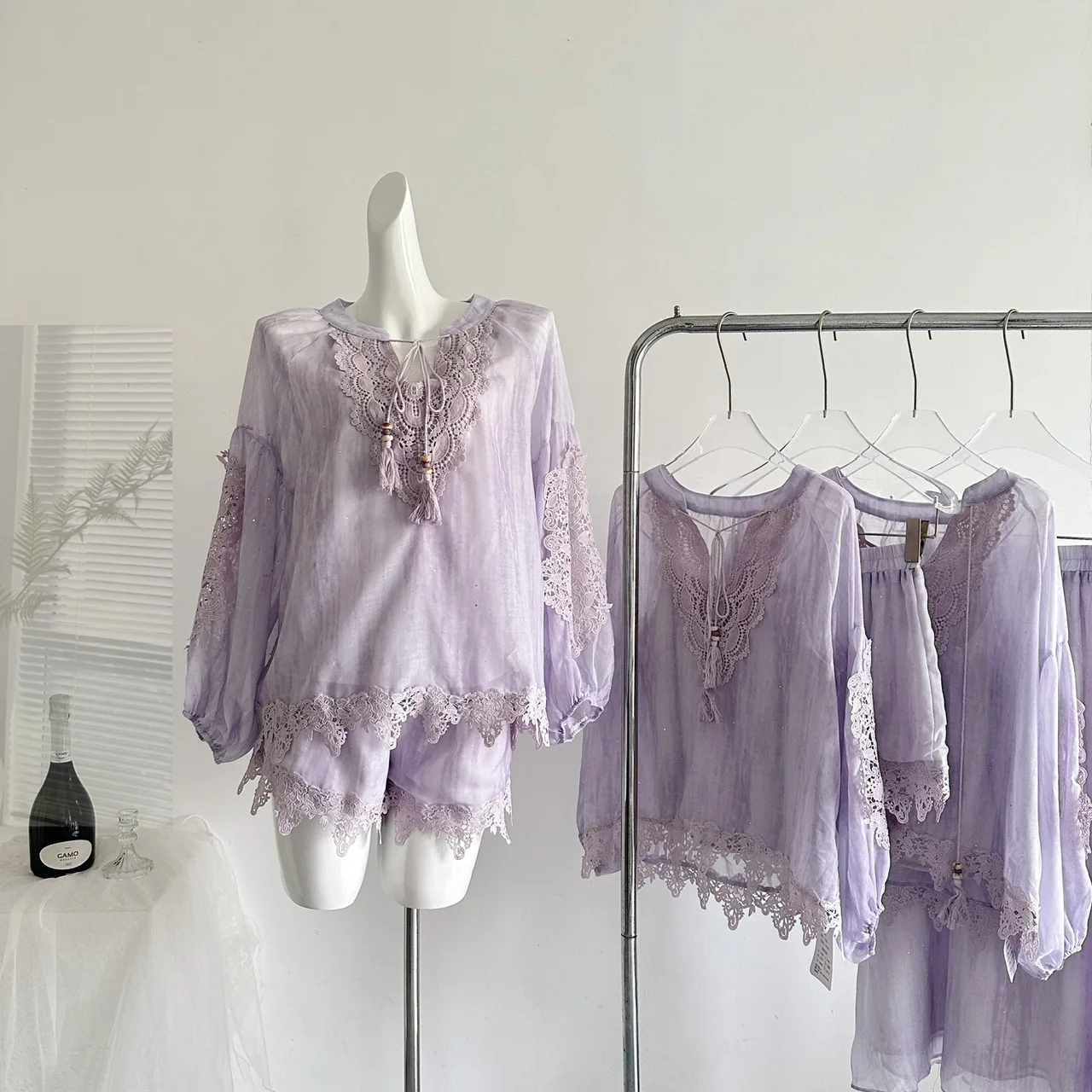 Women's Summer Elegant Two Pieces Set Lady Solid Color Lace Patchwork V Neck Long Sleeve Loose Blouse Top + Shorts / Long Skirt
Women's Summer Elegant Two Pieces Set Lady Solid Color Lace Patchwork V Neck Long Sleeve Loose Blouse Top + Shorts / Long Skirt