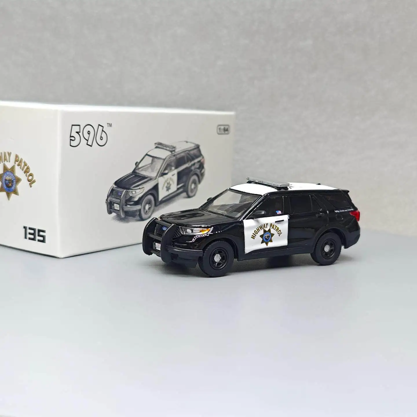 596 1:64 2020 Explorer California Highway Patrol Alloy simulation Mini Car Model Hobby Collection Decoration Toy Gift
596 1:64 2020 Explorer California Highway Patrol Alloy simulation Mini Car Model Hobby Collection Decoration Toy Gift