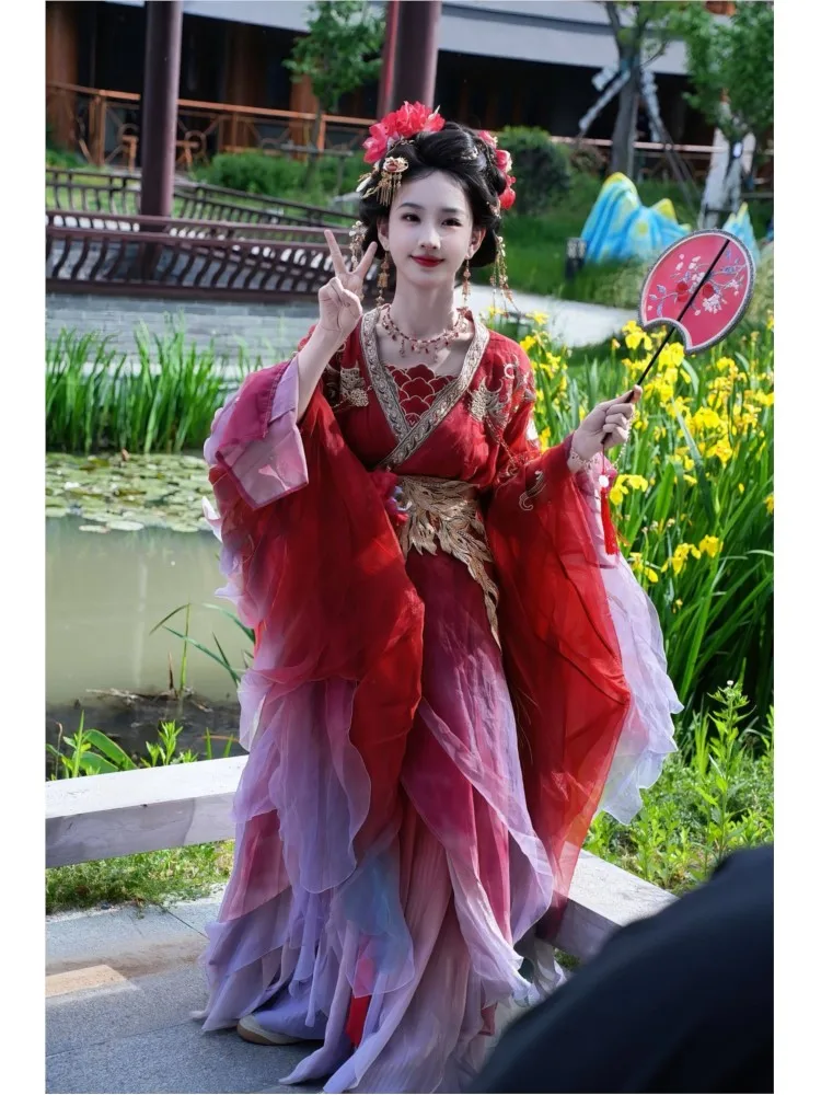 Hanfu women's embroidered chest-length blouse and skirt cross-collar large-sleeved shirt ancient-style trailing dress
Hanfu women's embroidered chest-length blouse and skirt cross-collar large-sleeved shirt ancient-style trailing dress