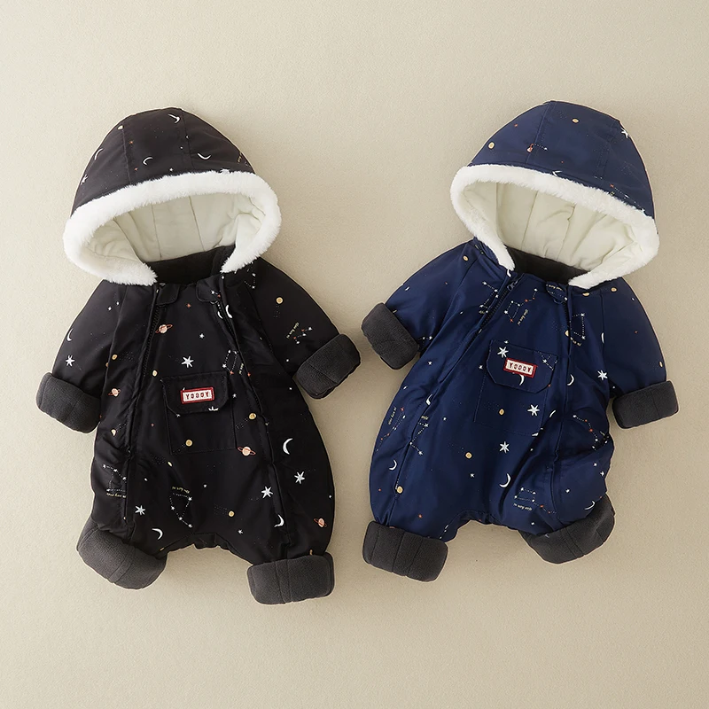 Теннисный хлопковый костюм Rer для маленьких мальчиков, зимняя верхняя одежда, теплая одежда на подкладке Fce, длинная круглая футболка Sle
Теннисный хлопковый костюм Rer для маленьких мальчиков, зимняя верхняя одежда, теплая одежда на подкладке Fce, длинная круглая футболка Sle