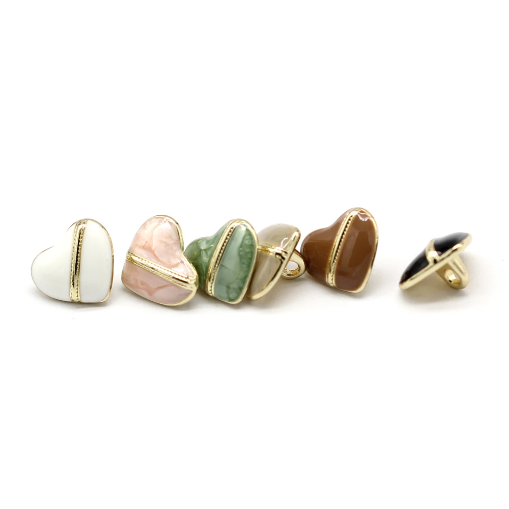 HENGC 10Pcs 11mm Cute Heart Shape Gold Metal Buttons for Clothing Fashion Women Shirt Blouse Wedding Dress DIY Crafts
HENGC 10Pcs 11mm Cute Heart Shape Gold Metal Buttons for Clothing Fashion Women Shirt Blouse Wedding Dress DIY Crafts
