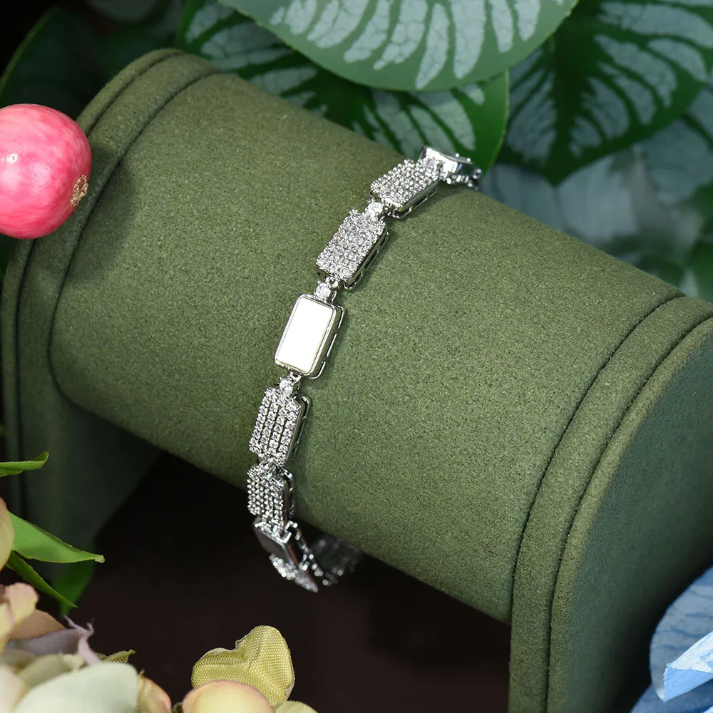 HIBRIDE Square Cubic Zirconia Crystal Big Luxury Bracelets For Women Bridal White Gold Color Party Jewelry B-185
HIBRIDE Square Cubic Zirconia Crystal Big Luxury Bracelets For Women Bridal White Gold Color Party Jewelry B-185
