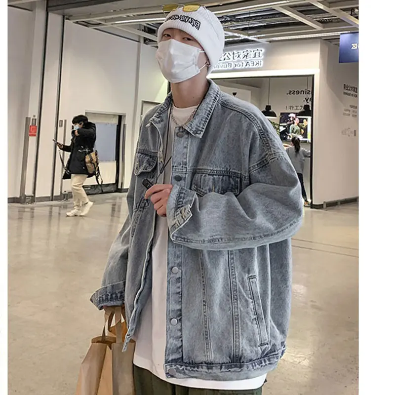 Повседневная свободная мужская джинсовая куртка, новинка весна-осень, модная брендовая винтажная рабочая куртка, молодежная популярная верхняя одежда с длинными рукавами
Повседневная свободная мужская джинсовая куртка, новинка весна-осень, модная брендовая винтажная рабочая куртка, молодежная популярная верхняя одежда с длинными рукавами