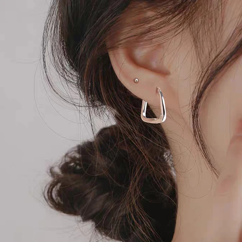 S925 Silver Charming Geometric Square 18K Gold Hoop Earrings for Women Classic Fine Jewelry Trendy Accessories
S925 Silver Charming Geometric Square 18K Gold Hoop Earrings for Women Classic Fine Jewelry Trendy Accessories