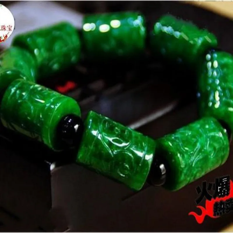 Natural Jadeite Bracelet with Dry Green Iron Dragon and Black Agate Spacer Beads for Men
Natural Jadeite Bracelet with Dry Green Iron Dragon and Black Agate Spacer Beads for Men