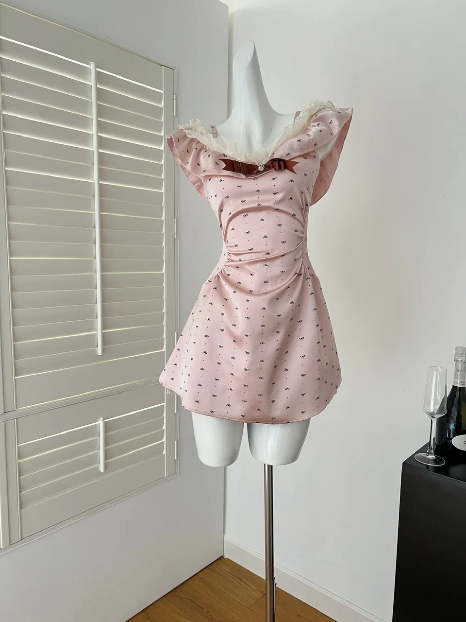 Summer Women Petite Sweet Sleeveless Dress Print Ruffle Collar Slimming Casual Mini Dress for Daily Wear Chic Small Size Outfit
Summer Women Petite Sweet Sleeveless Dress Print Ruffle Collar Slimming Casual Mini Dress for Daily Wear Chic Small Size Outfit