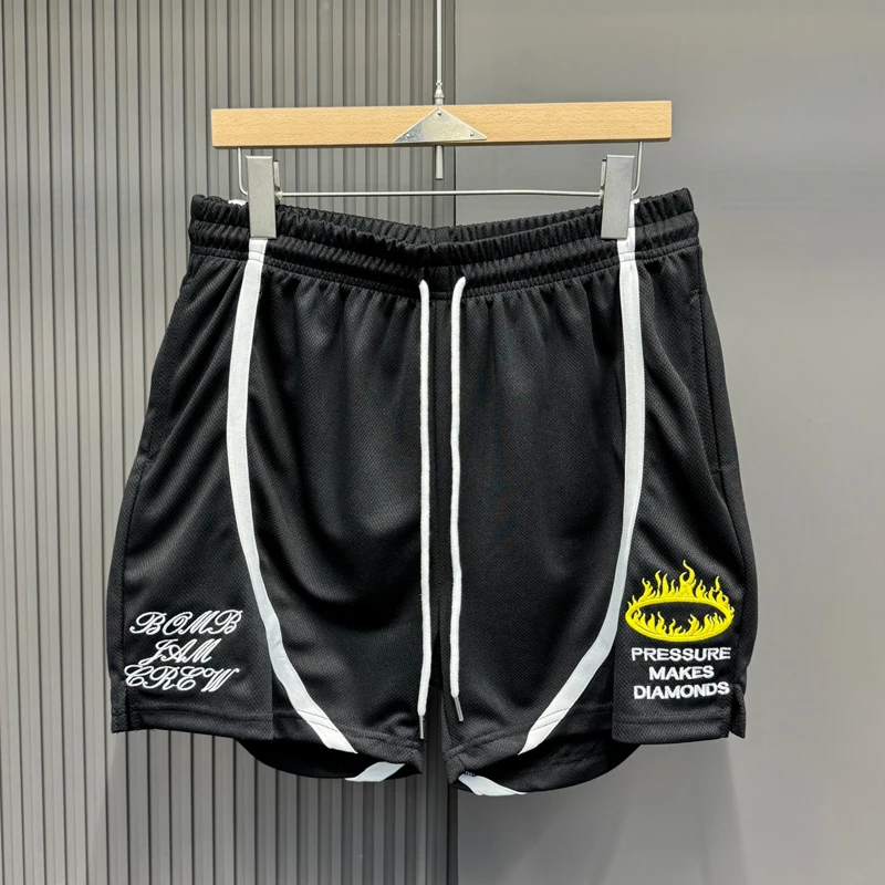 Сетчатые черные шорты с вышивкой в виде пламени и букв, баскетбольные шорты-джоггеры для мужчин и женщин, быстросохнущие, свободные, дышащие, спортивные шорты
Сетчатые черные шорты с вышивкой в виде пламени и букв, баскетбольные шорты-джоггеры для мужчин и женщин, быстросохнущие, свободные, дышащие, спортивные шорты