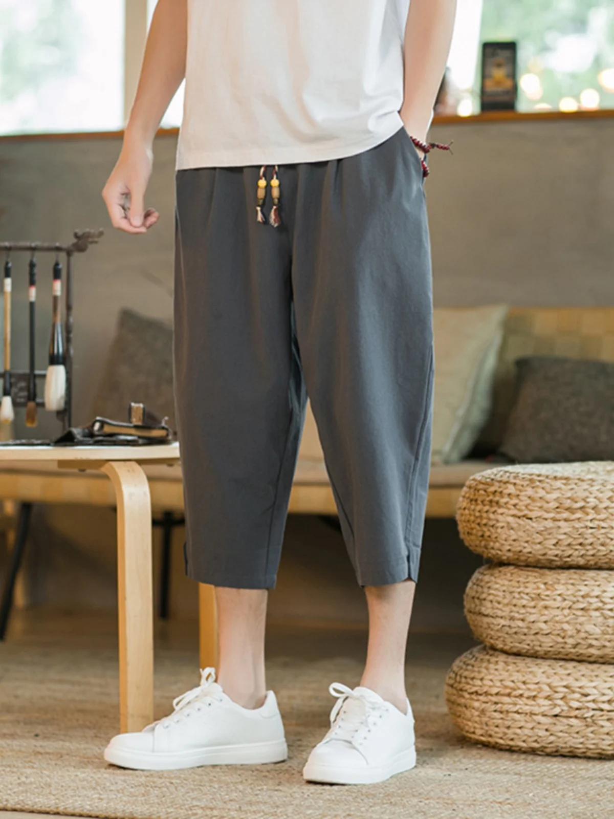 Мужские летние тонкие хлопковые льняные повседневные брюки-галифе свободного кроя, спортивные брюки-шаровары, модные брюки с регулируемой талией
Мужские летние тонкие хлопковые льняные повседневные брюки-галифе свободного кроя, спортивные брюки-шаровары, модные брюки с регулируемой талией