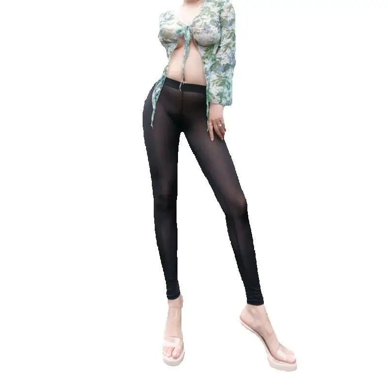 Женские сексуальные стринги с открытыми ягодицами, нижнее белье, брюки, блестящие бесшовные прозрачные колготки, нижнее белье с открытой спиной, одежда для ночного клуба
Женские сексуальные стринги с открытыми ягодицами, нижнее белье, брюки, блестящие бесшовные прозрачные колготки, нижнее белье с открытой спиной, одежда для ночного клуба