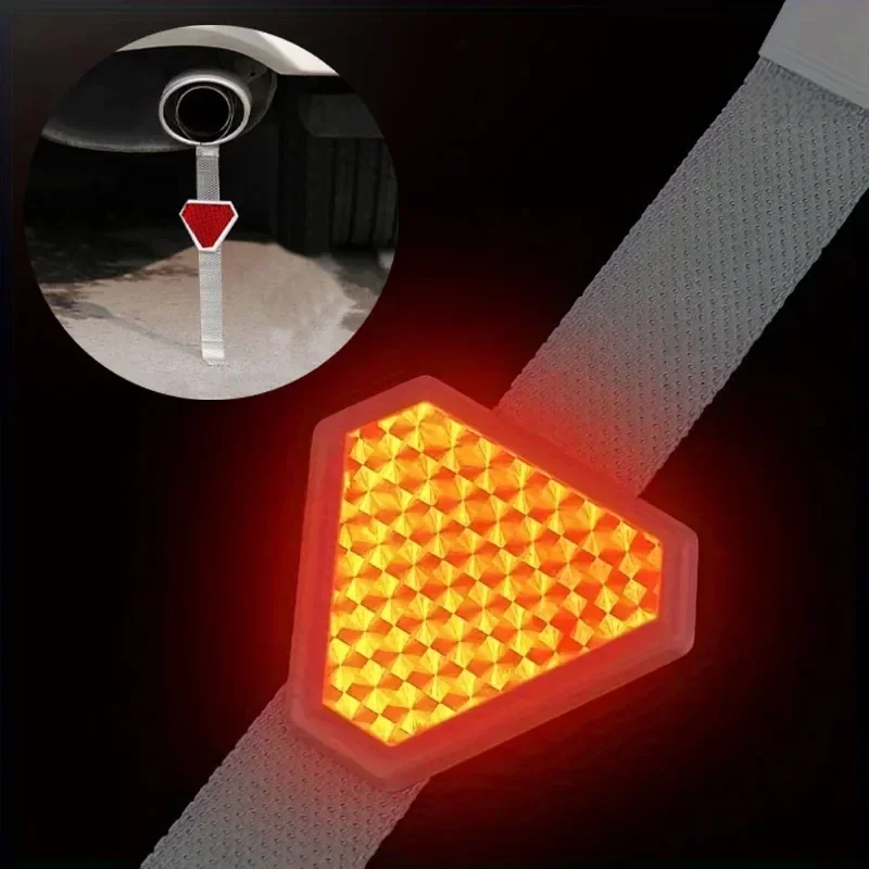 Automotive static elimination pendant small triangle reflective warning accessories anti-static grounding strip accessories
Automotive static elimination pendant small triangle reflective warning accessories anti-static grounding strip accessories