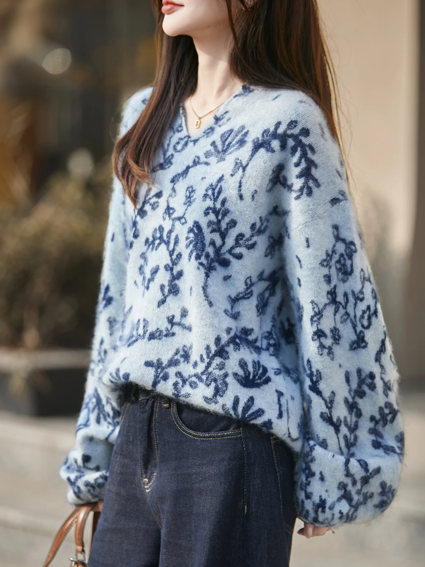 V-neck Women 5%Cashmere 95%Merino Wool Sweater Splicing Color Thick Pullover Skin Friendly Top Knit Autumn Winter Clothing
V-neck Women 5%Cashmere 95%Merino Wool Sweater Splicing Color Thick Pullover Skin Friendly Top Knit Autumn Winter Clothing