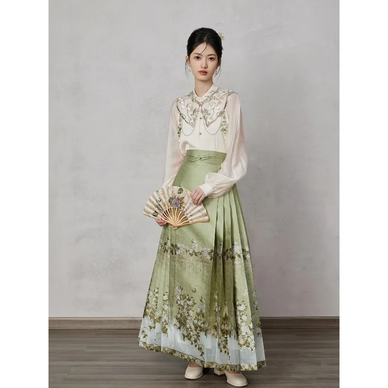 Summer Ming Style Hanfu Skirt Gold Woven Faux Makeup Flower Mamianqun
Summer Ming Style Hanfu Skirt Gold Woven Faux Makeup Flower Mamianqun