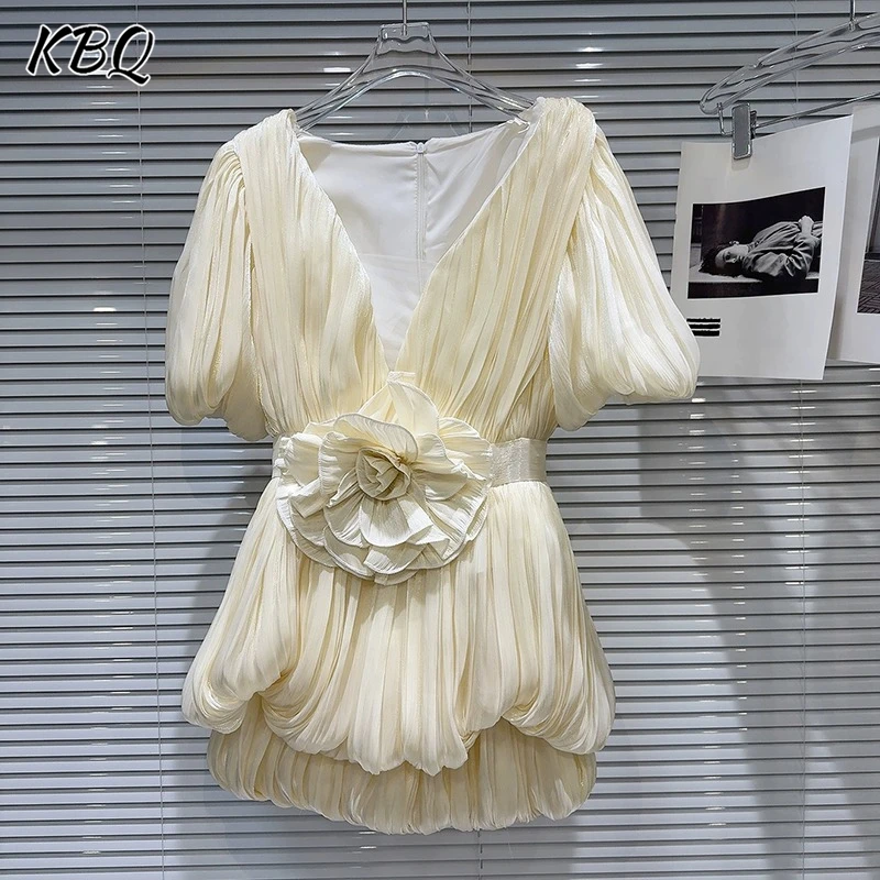 KBQ Elegant Spliced Appliques Solid Mini Dresses For Women Deep V Neck Puff Sleeve High Waist Folds Designer Dress Female New
KBQ Elegant Spliced Appliques Solid Mini Dresses For Women Deep V Neck Puff Sleeve High Waist Folds Designer Dress Female New