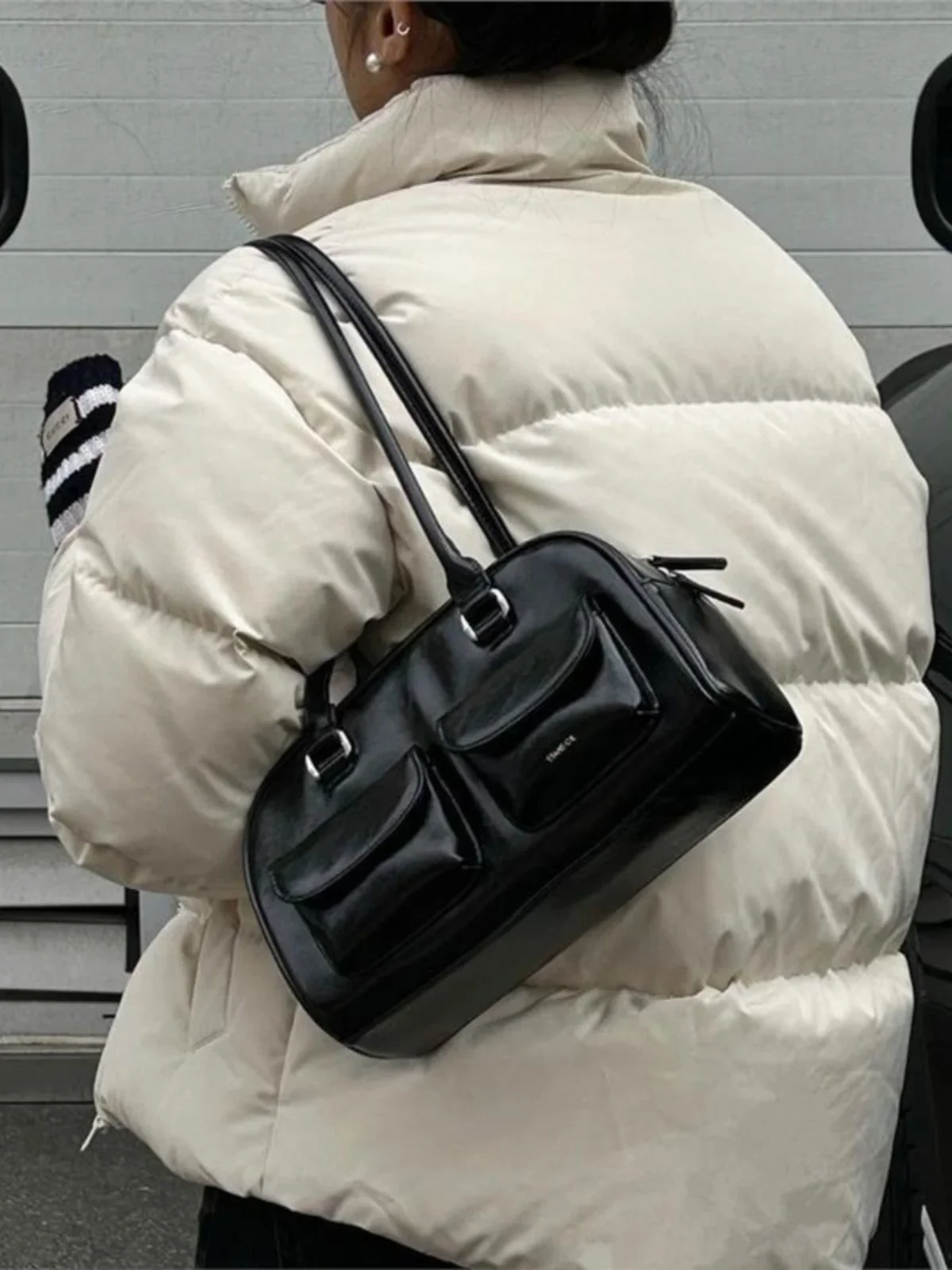 StandOil Single Shoulder Bowling Bag Commute PU Leather Handbag Women's Bag Handcrafted Stitching Small Square Bag WT321
StandOil Single Shoulder Bowling Bag Commute PU Leather Handbag Women's Bag Handcrafted Stitching Small Square Bag WT321
