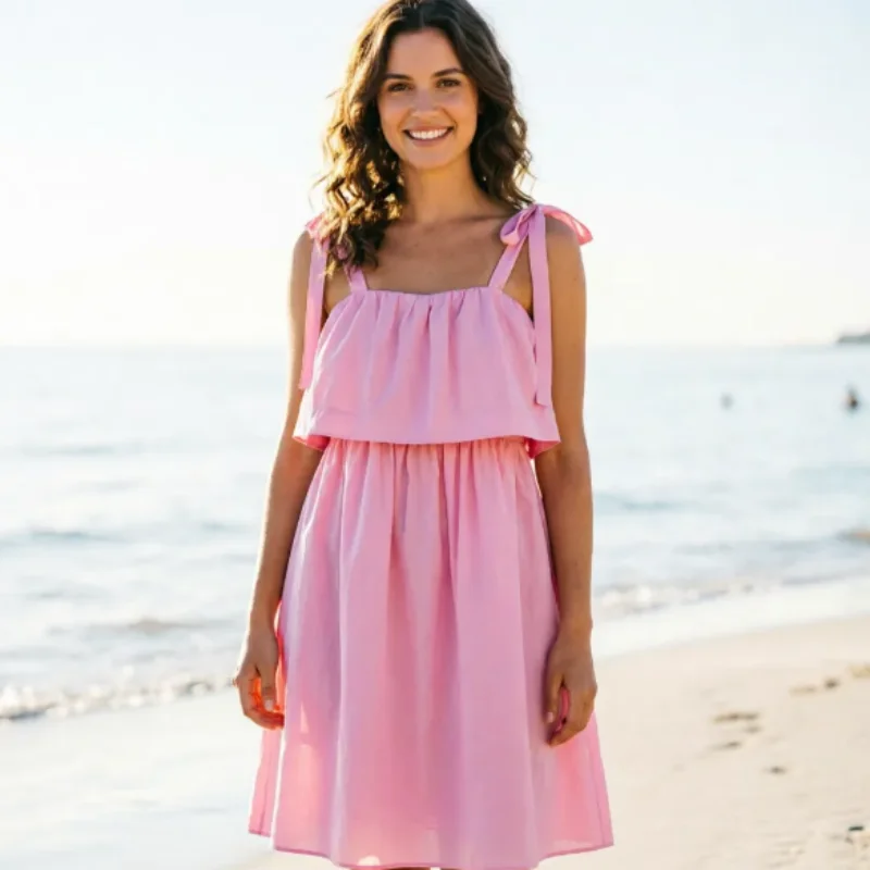 Women's Dress 2026 Summer New Chic French Sexy Cotton Bow Decoration Wide Strap Beach Vacation Mid-Length Dress
Women's Dress 2026 Summer New Chic French Sexy Cotton Bow Decoration Wide Strap Beach Vacation Mid-Length Dress