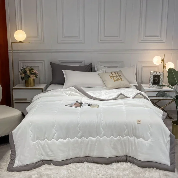 Lightweight Rolled Edge Washed Silk Embroidered Summer Quilt Smooth Air Condition Comforter Quilt with Double Side Cold Summer 
Lightweight Rolled Edge Washed Silk Embroidered Summer Quilt Smooth Air Condition Comforter Quilt with Double Side Cold Summer