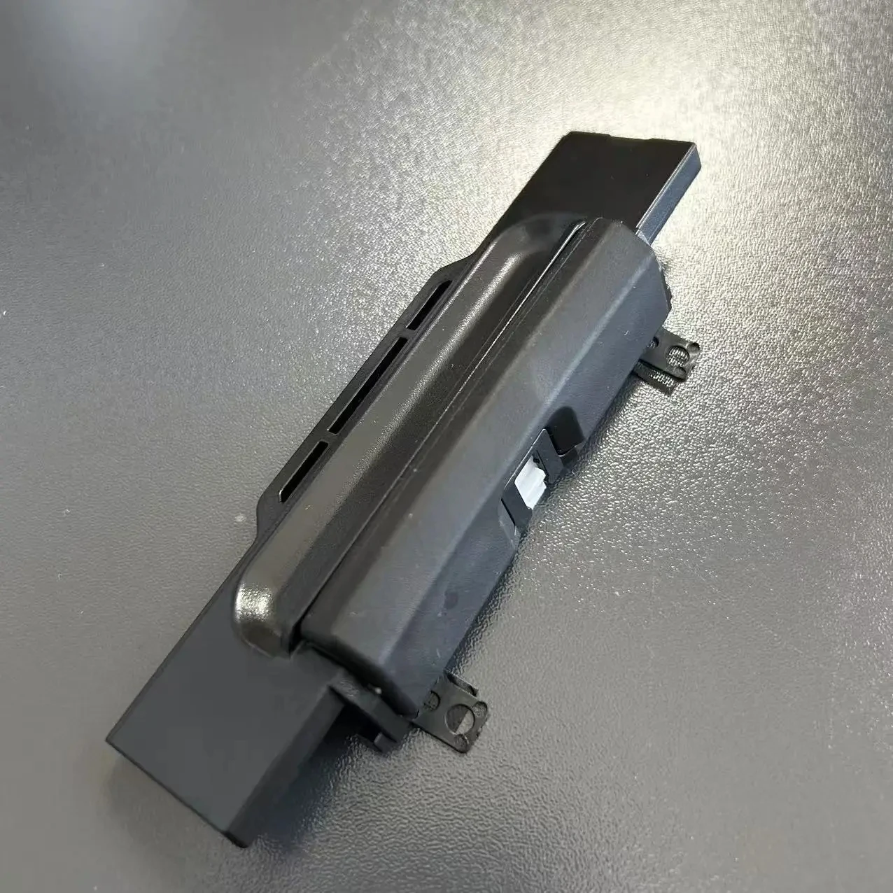 New Sumitomo T-72C T-82C T-72M T-82M Z2C Q102 T-57 T-56 Fiber Optic Splicing Machine Battery Cover
New Sumitomo T-72C T-82C T-72M T-82M Z2C Q102 T-57 T-56 Fiber Optic Splicing Machine Battery Cover