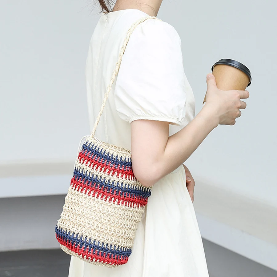 Korean version straw bucket bag trendy casual drawstring color-matching handbag for women woven shoulder bag panelled designer
Korean version straw bucket bag trendy casual drawstring color-matching handbag for women woven shoulder bag panelled designer