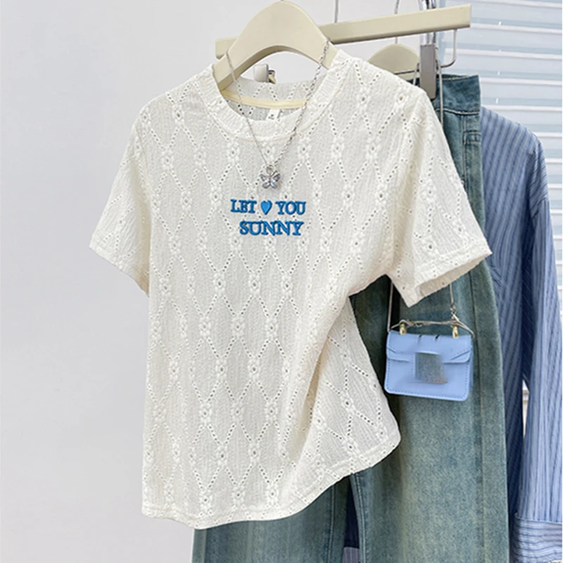 Women Basic T-shirt Exquisite Embroidered Letter Short Sleeved Tees Summer Thin Breathable Tops Chic Loose O-Neck Ladies Clothes
Women Basic T-shirt Exquisite Embroidered Letter Short Sleeved Tees Summer Thin Breathable Tops Chic Loose O-Neck Ladies Clothes