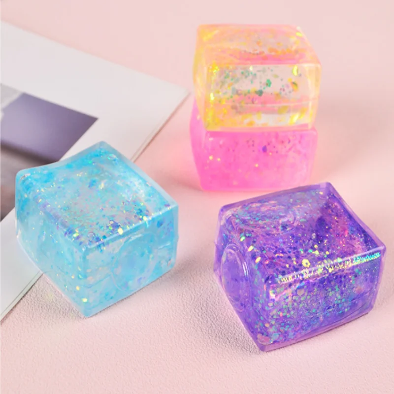 4pcs Children's Party Gift Set - Ice Cube Squeezable Toy - Stress-relieving Toy - Random Color Mixing - Children's Gift
4pcs Children's Party Gift Set - Ice Cube Squeezable Toy - Stress-relieving Toy - Random Color Mixing - Children's Gift