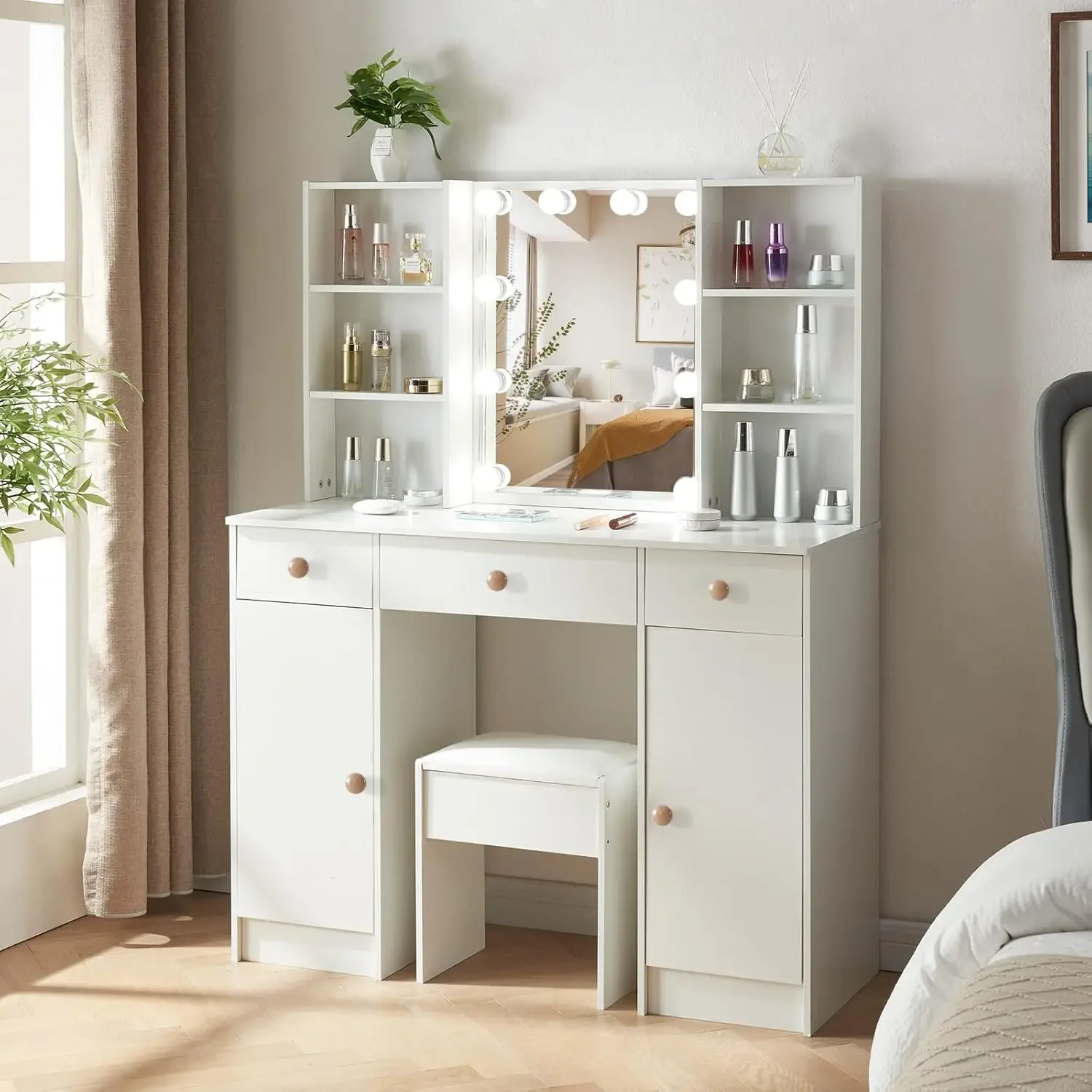 Tocador de Maquillaje con Luz, Mesa Maquillaje con Taburete, Vanity de Maquillaje con 3 Cajones y 4 Estantes, Tocadores Maquilla
Tocador de Maquillaje con Luz, Mesa Maquillaje con Taburete, Vanity de Maquillaje con 3 Cajones y 4 Estantes, Tocadores Maquilla