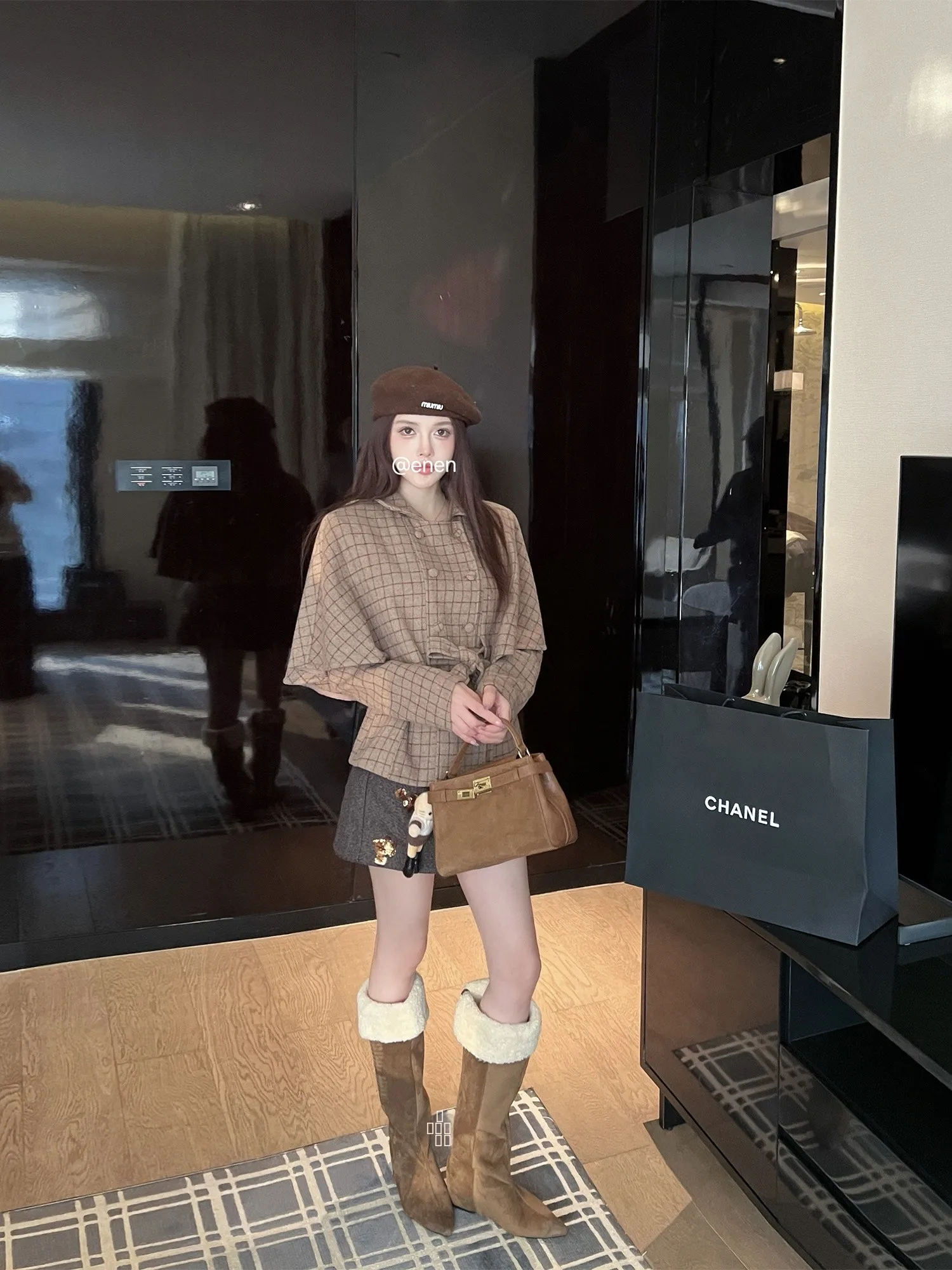 Женское шерстяное пальто-накидка в клетку LADIES FIRST, свободного кроя, с воротником-стойкой, винтажное, из утолщенного полиэфирного волокна, зимнее
Женское шерстяное пальто-накидка в клетку LADIES FIRST, свободного кроя, с воротником-стойкой, винтажное, из утолщенного полиэфирного волокна, зимнее