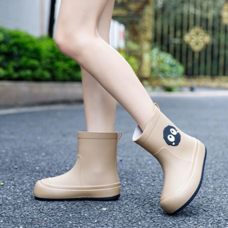 Waterproof Non Slip Fleece Lined Parent Child Rain Boots for Kids Stylish Mid Calf Japanese Design Winter Shoes
Waterproof Non Slip Fleece Lined Parent Child Rain Boots for Kids Stylish Mid Calf Japanese Design Winter Shoes