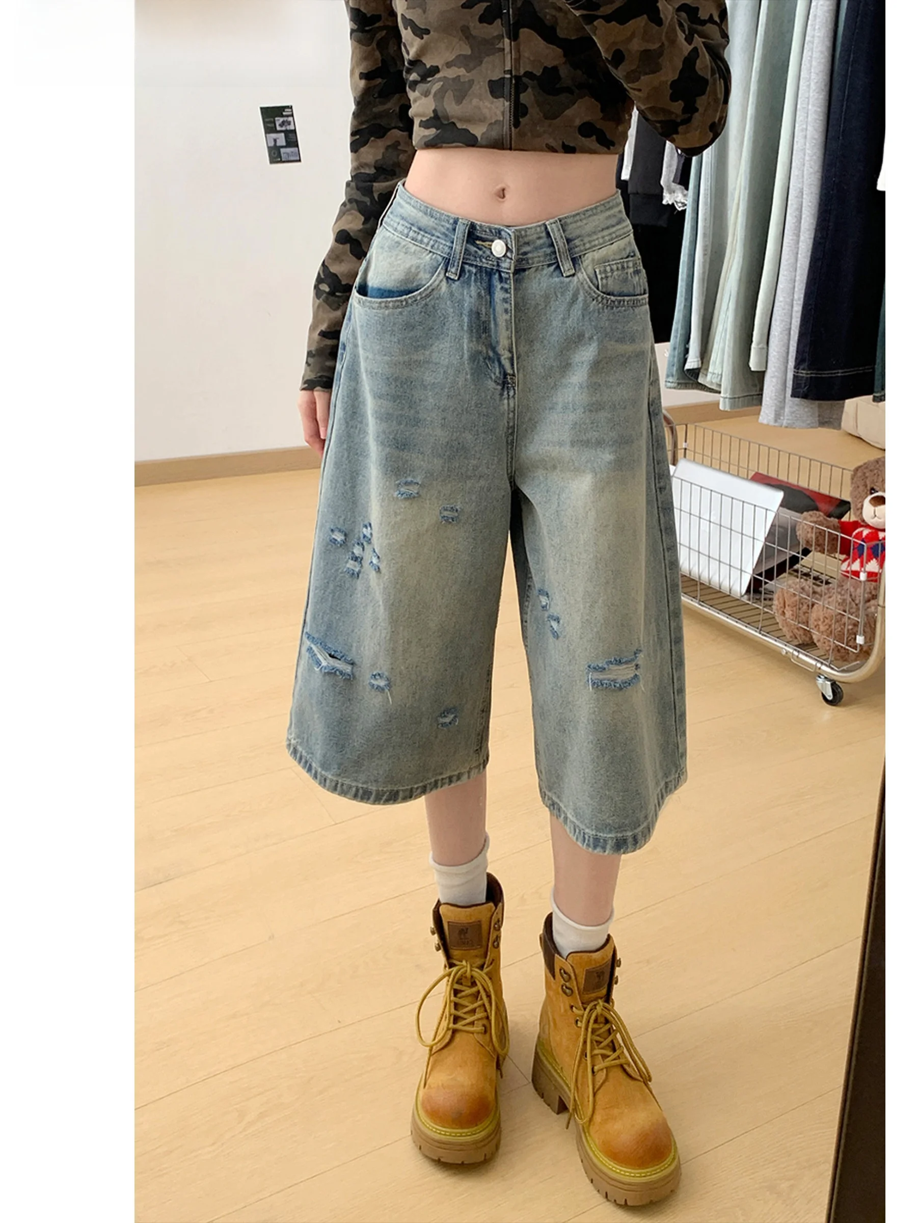 Retro American High Street Light Blue Wide Leg Jeans Women's Summer New Hole Loose Slim Seven-Foot Pants Casual Wear
Retro American High Street Light Blue Wide Leg Jeans Women's Summer New Hole Loose Slim Seven-Foot Pants Casual Wear