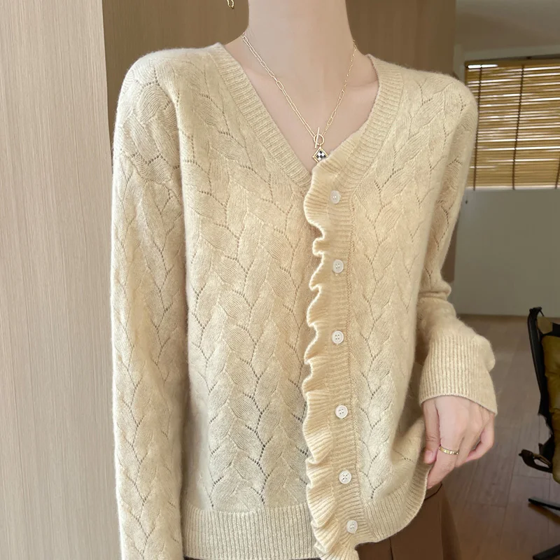YSC2024 Classic Women's Australian 100% Pure Wool Cardigan Knitted with Mushroom Edge V-neck Long Sleeve High Quality Basic Top
YSC2024 Classic Women's Australian 100% Pure Wool Cardigan Knitted with Mushroom Edge V-neck Long Sleeve High Quality Basic Top