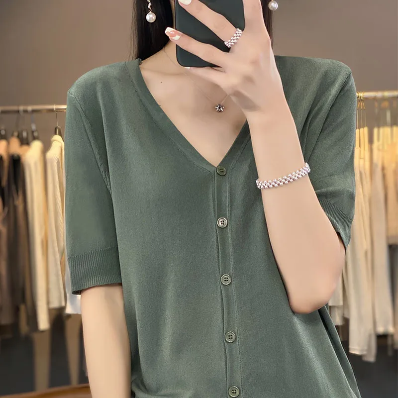 Лето 2023, женский открытый кардиган из ледяного шелка ort Sve, свободная трикотажная тонкая верхняя одежда с v-образным вырезом, футболка Sli, корейский Sle 
Лето 2023, женский открытый кардиган из ледяного шелка ort Sve, свободная трикотажная тонкая верхняя одежда с v-образным вырезом, футболка Sli, корейский Sle