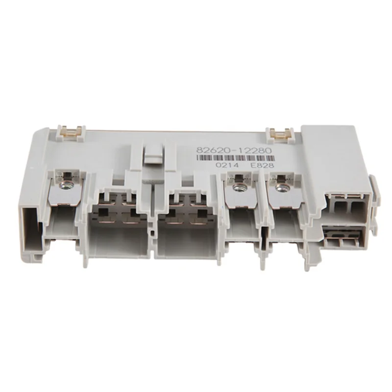 Блок предохранителей VEHO-Blown для Toyota Corolla Matrix SCION XB TC Блок плавких звеньев в сборе 82620-12280 8262012280 Бежевый пластик 1 шт.
Блок предохранителей VEHO-Blown для Toyota Corolla Matrix SCION XB TC Блок плавких звеньев в сборе 82620-12280 8262012280 Бежевый пластик 1 шт.