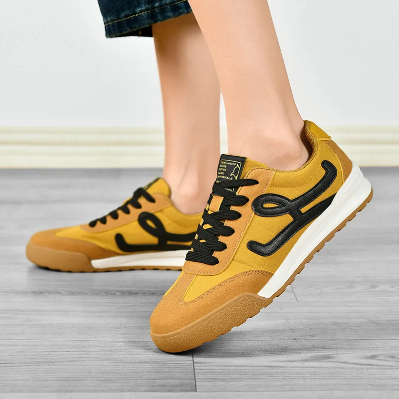 Female Lightweight Safety Labor Shoes Steel Toe Design Rubber Sole Anti-slip Wearproof Anti-smash Anti-puncture Industrial Shoes
Female Lightweight Safety Labor Shoes Steel Toe Design Rubber Sole Anti-slip Wearproof Anti-smash Anti-puncture Industrial Shoes