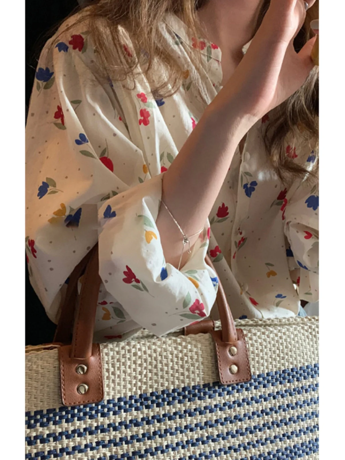 High-End European Brand Women's Floral Print Shirt Korean Style Retro Design Long Sleeve Slim Fit Fashionable Sun Protection ...
High-End European Brand Women's Floral Print Shirt Korean Style Retro Design Long Sleeve Slim Fit Fashionable Sun Protection ...