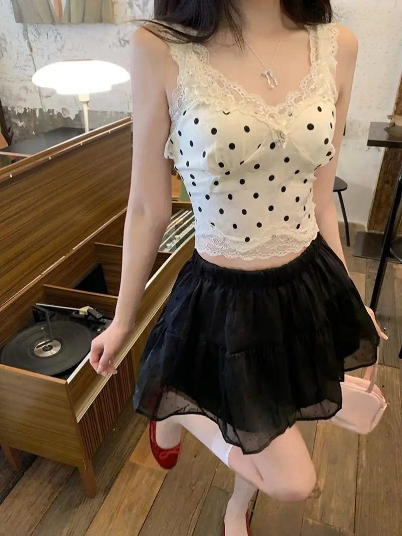 French Pure Desire Polka Dot Lace Trim Camisole Women Summer Sweet Spicy Short Fitted Outerwear Top
French Pure Desire Polka Dot Lace Trim Camisole Women Summer Sweet Spicy Short Fitted Outerwear Top